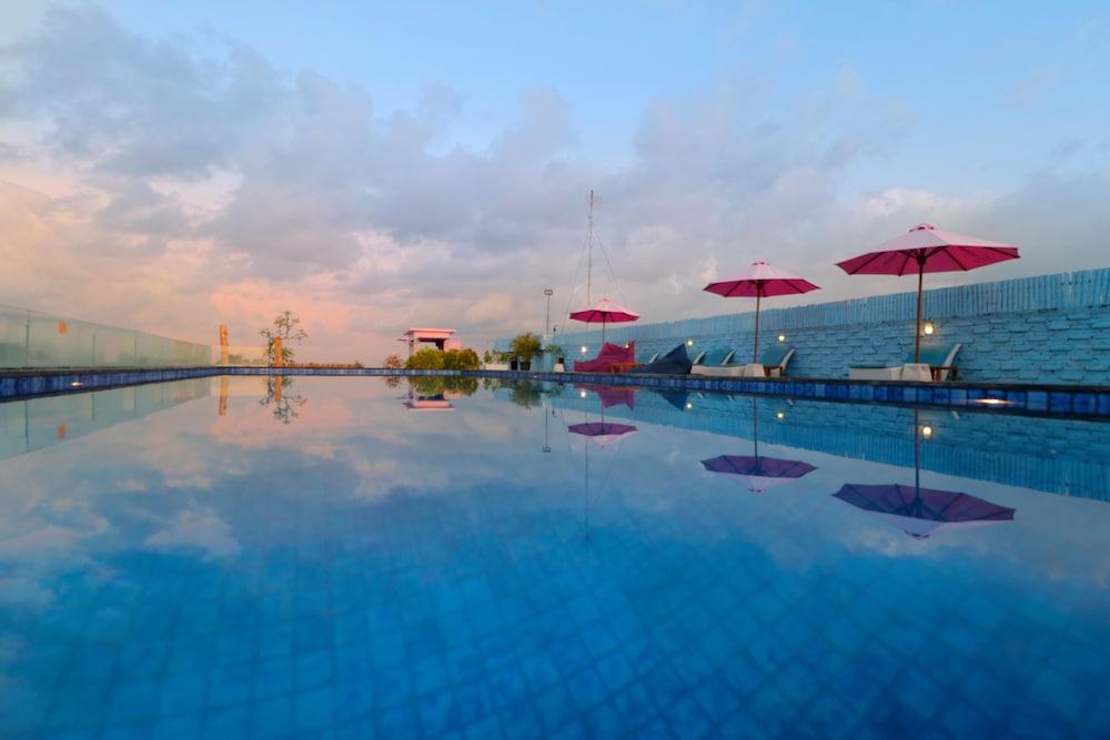 Koa D Surfer Hotel Canggu Buitenkant foto